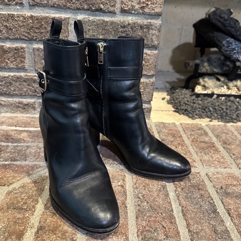 Coach Olivia Black Leather Bootie Block Heel Women's‎ Size 6.5B